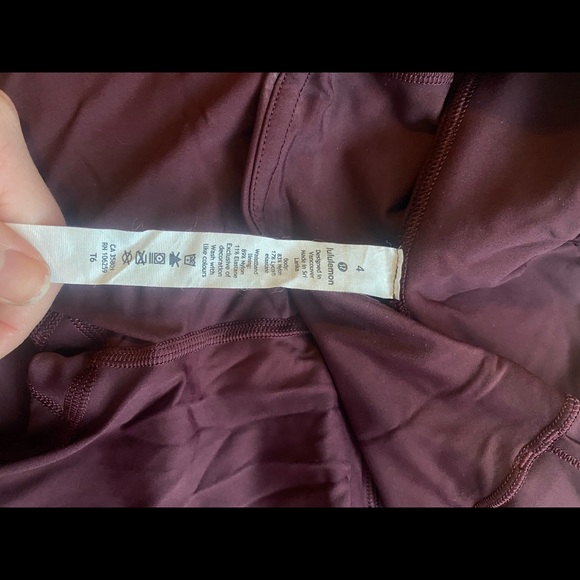 Lululemon Fast and Free Crop Pant - Picture 3 of 3